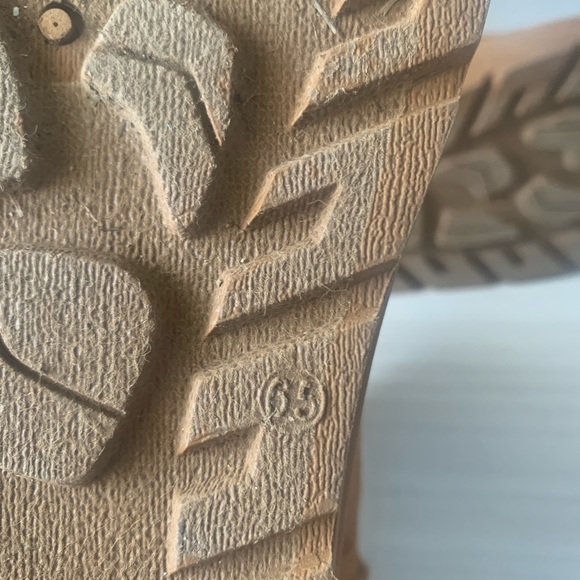 EUC CL BY LAUNDRY SHORT BOOTS - Picture 8 of 9